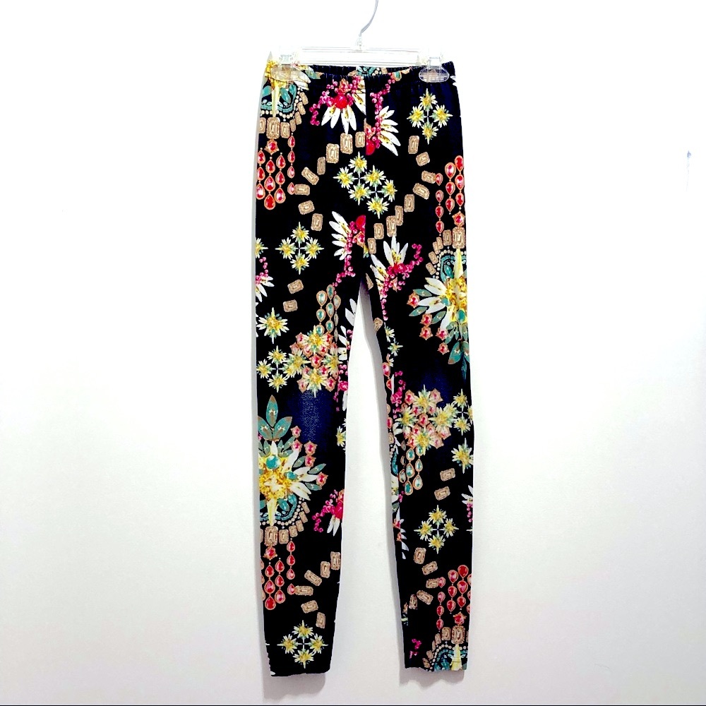 Xhilaration Multicolor Black Leggings
